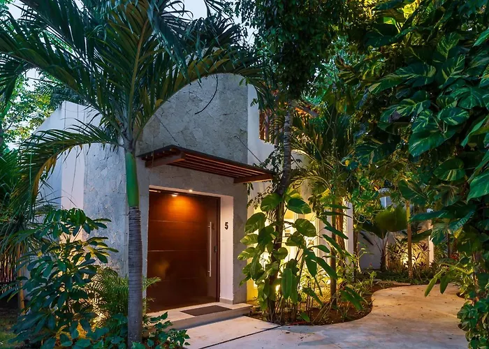 Holiday home Bonita, Private Pool, Jacuzzi, Concierge