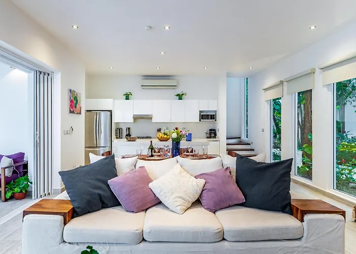 Holiday home Bonita, Private Pool, Jacuzzi, Concierge