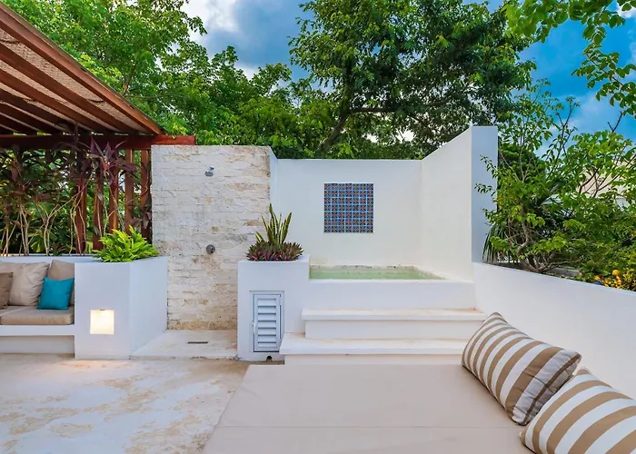 Holiday home Bonita, Private Pool, Jacuzzi, Concierge *