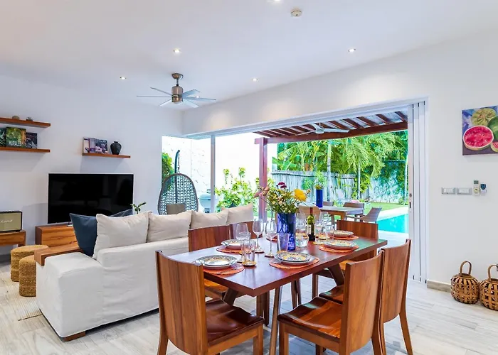 Holiday home Bonita, Private Pool, Jacuzzi, Concierge
