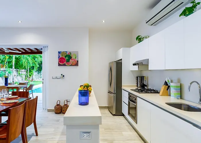 Holiday home Bonita, Private Pool, Jacuzzi, Concierge